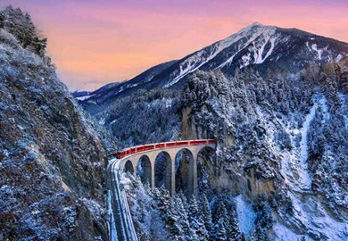 Glacier Express in winter